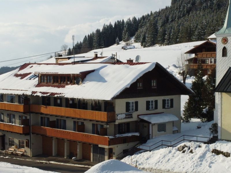 Dein Stück Alpenromantik – Charmante Alpenpension zu kaufen!